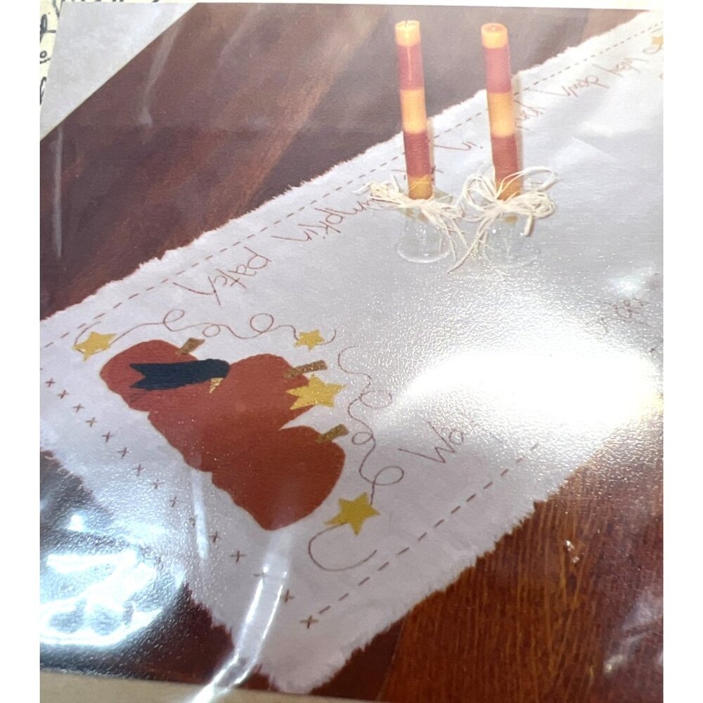 Dizzy Frizzy Harvest Table Runner Embroidery Kit 583 Autumn Pumpkin Design